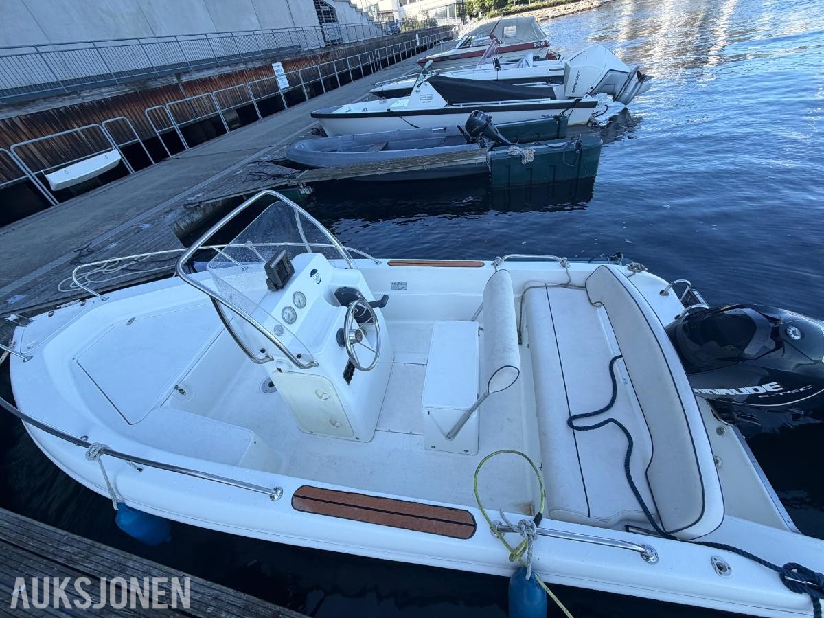 2009 Capelli 500 open med Evinrude E-TEC 75 hk