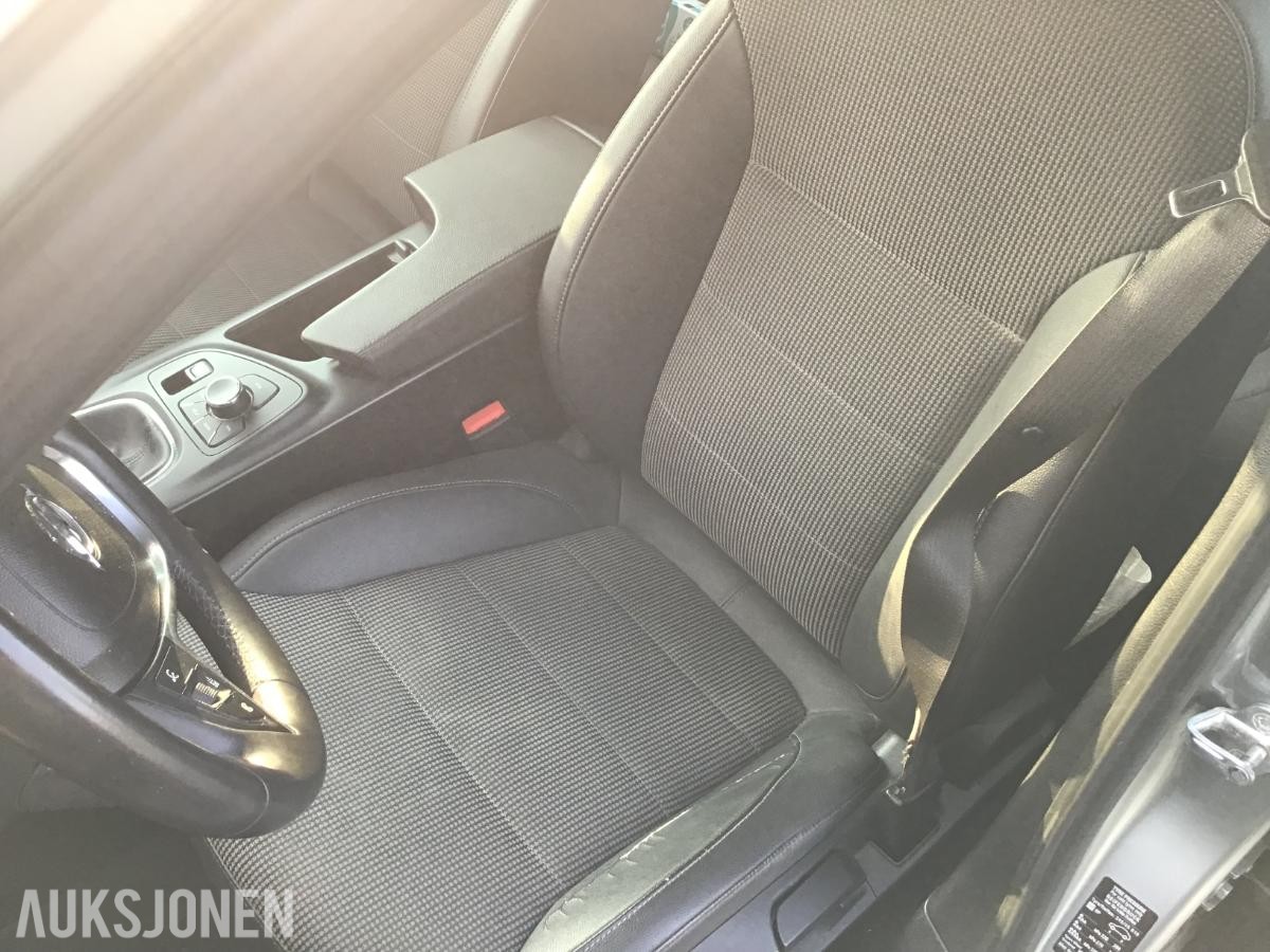 2010 Opel Insignia 2.0 Diesel 131hk EU ok til 05.2028