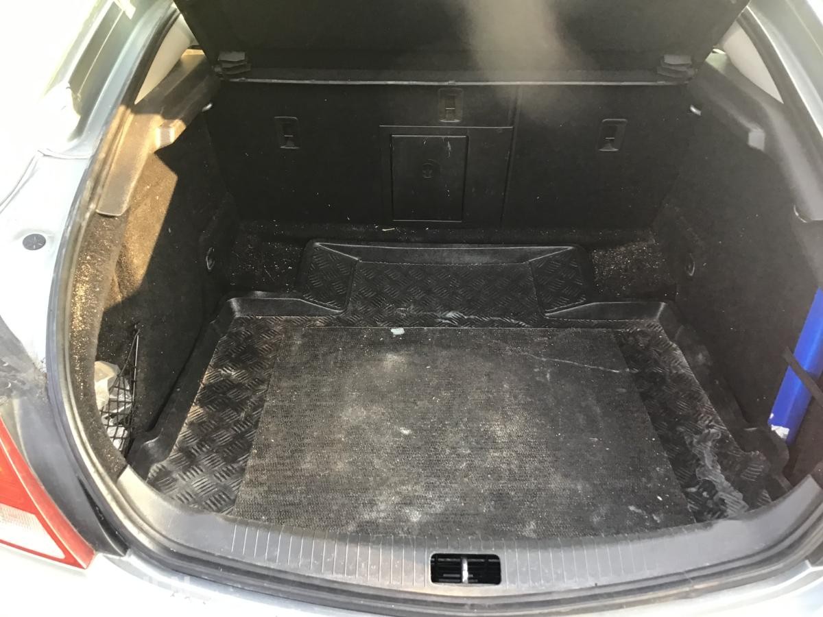 2010 Opel Insignia 2.0 Diesel 131hk EU ok til 05.2028