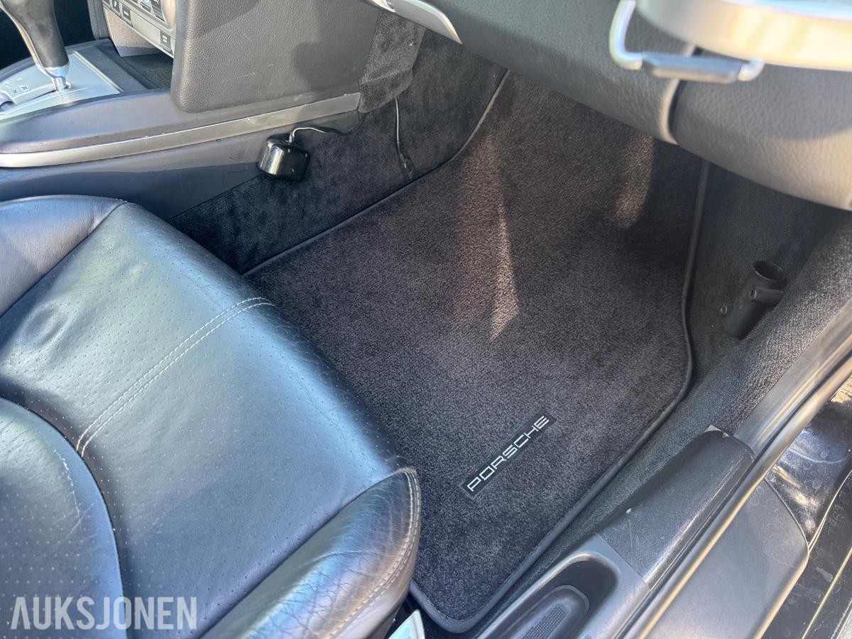 Vehicle image 21