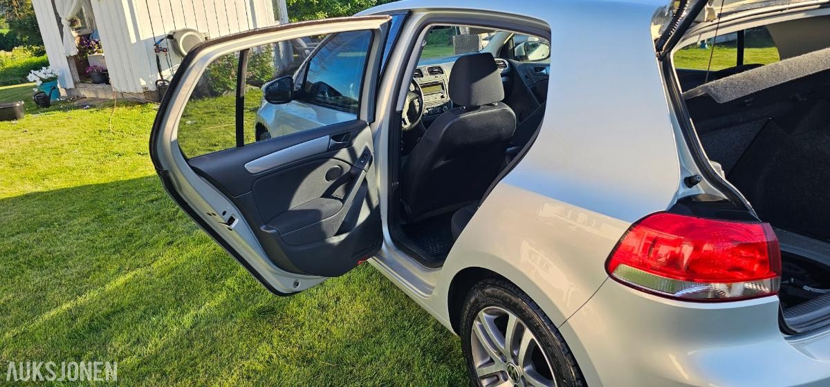2010 Volkswagen Golf 1.6 Diesel 90hk eu ok til 11.2027