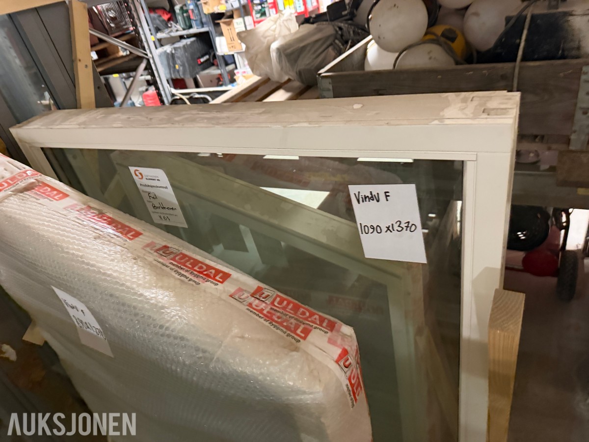 3 stk. Uldal vinduer / Fastkarm / Hvite / Nye!