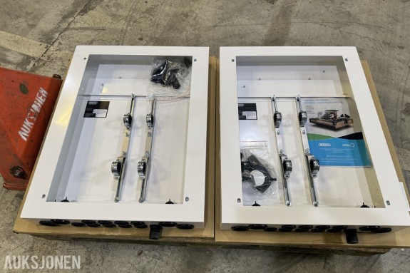 2 stk NYE Wavin vannskap / underfordeling /m dør 4CIRC 550x710x95mm