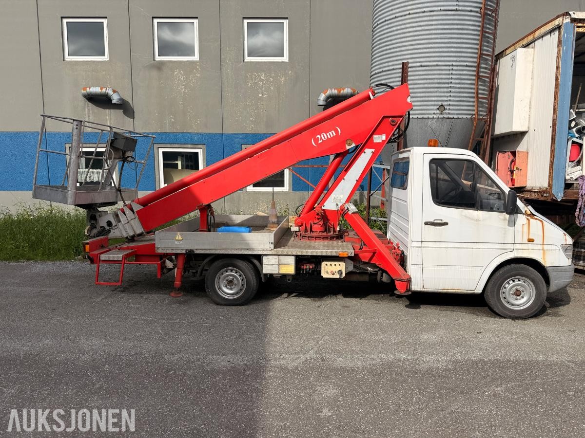 Mercedes-Benz 308D liftbil m/ Multitel EC20 arbeidsplattform – Rep Objekt 