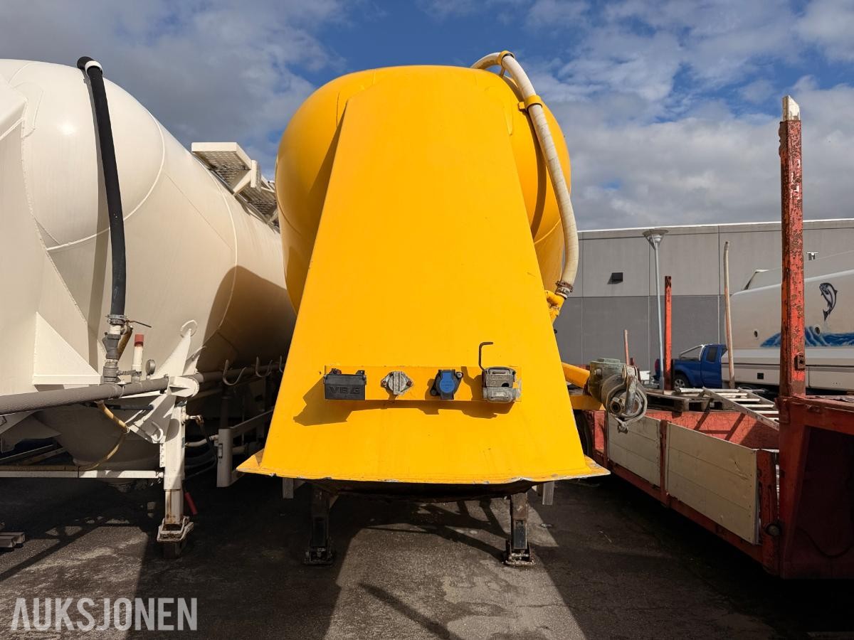 1997 Interconsult silotrailer/semitrailer med tank – 40 m³ 