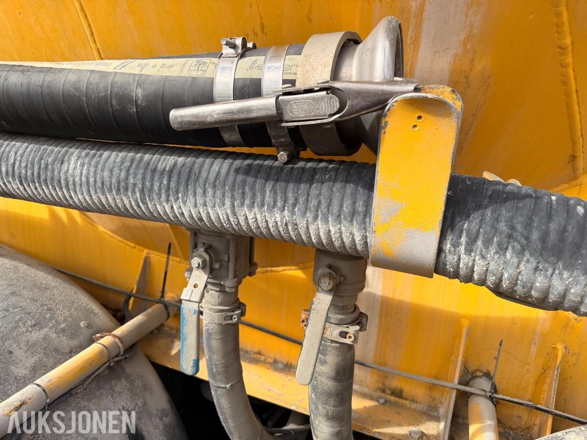 1997 Interconsult silotrailer/semitrailer med tank – 40 m³ 