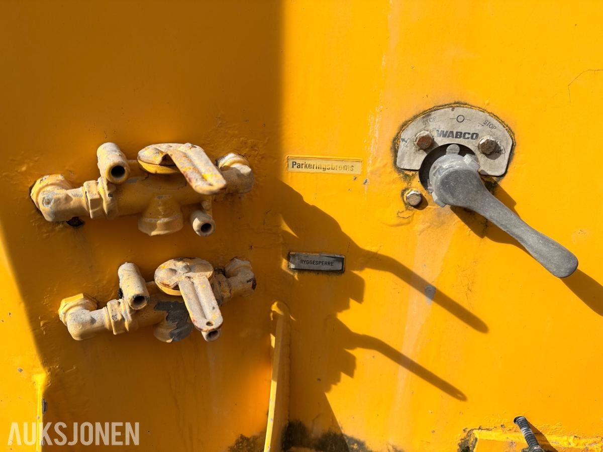 1997 Interconsult silotrailer/semitrailer med tank – 40 m³ 