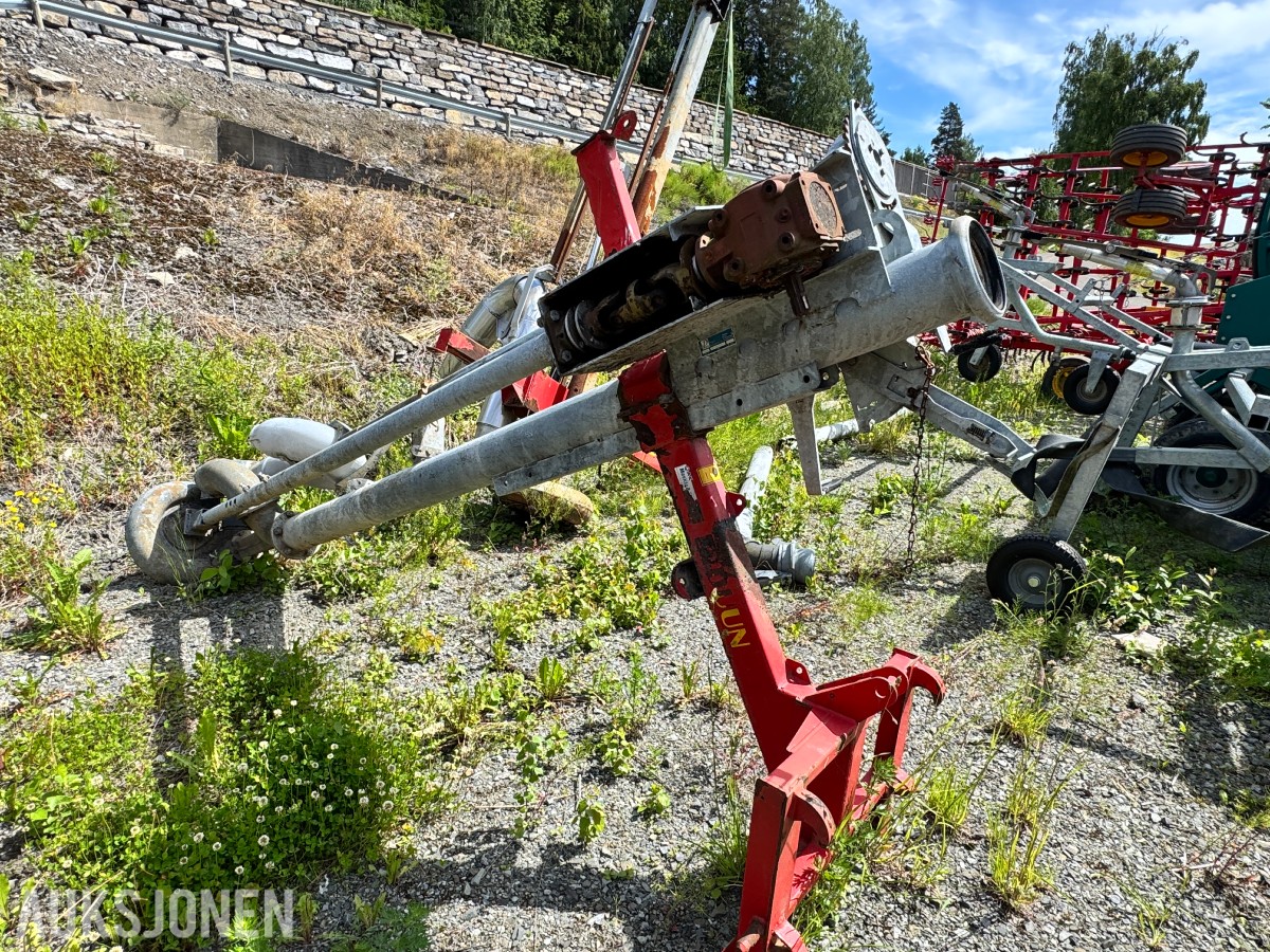 2 stk gjødseøpumper for traktor med PTO drift