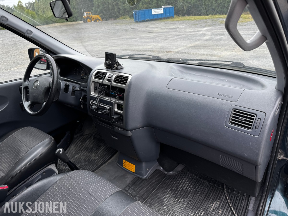 2008 Toyota HIACE 2.5-117 D 4WD
