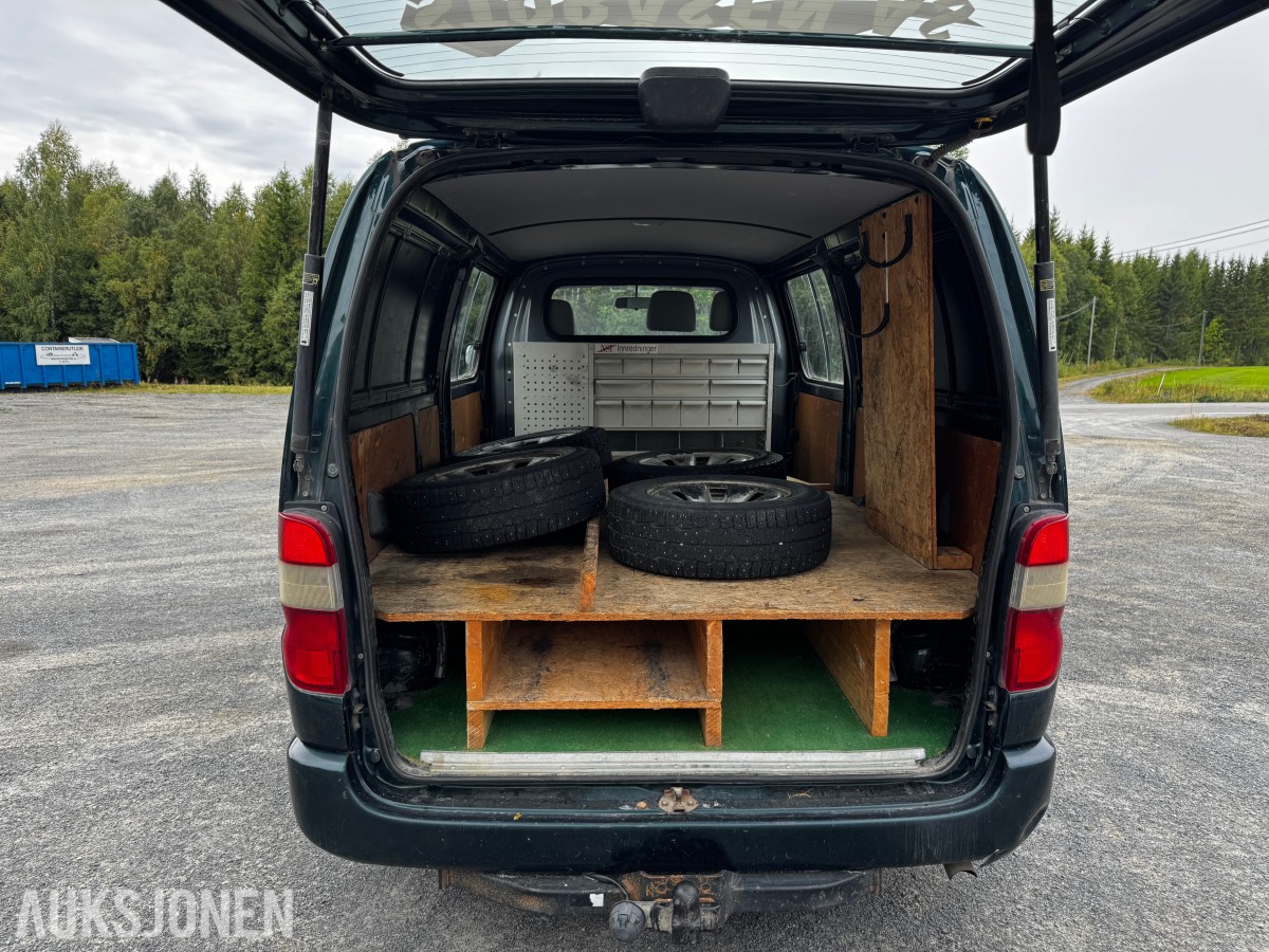 2008 Toyota HIACE 2.5-117 D 4WD