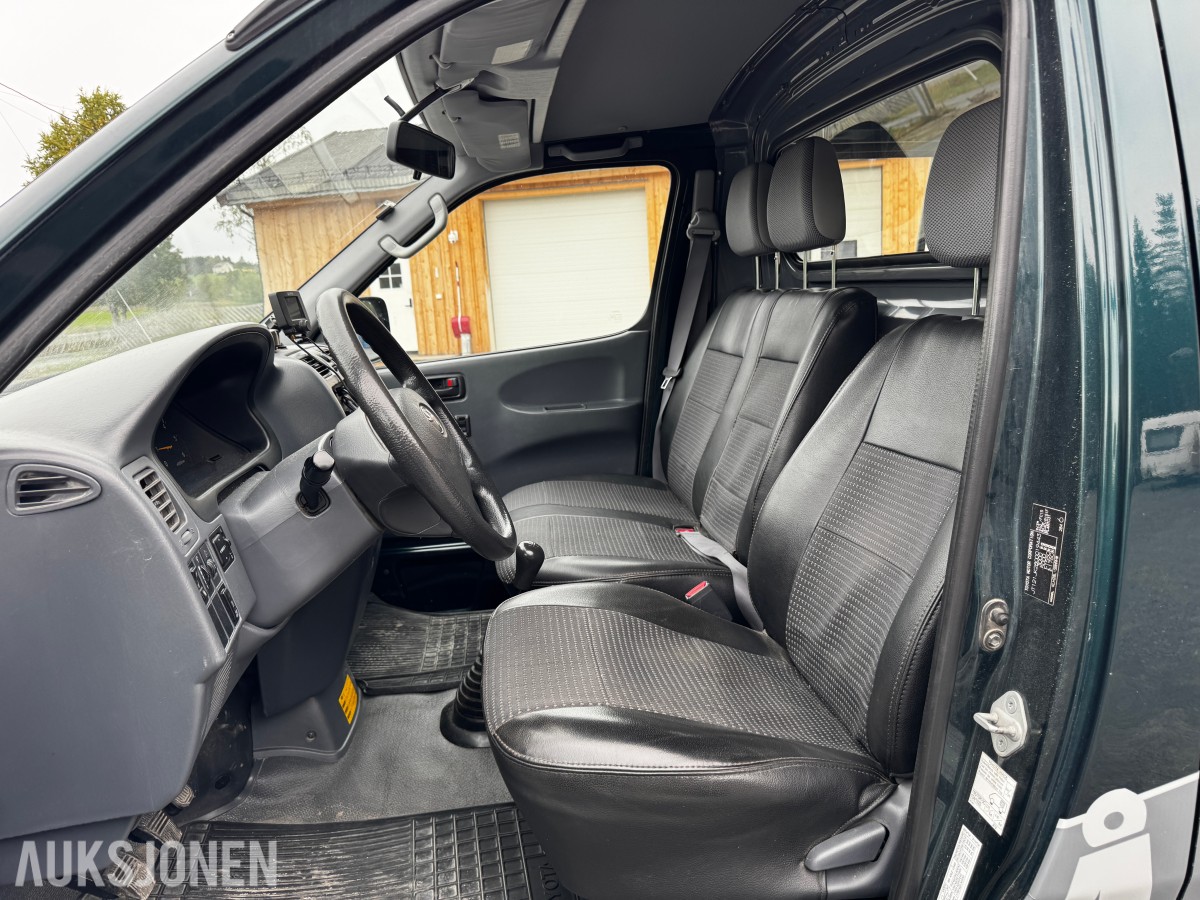 2008 Toyota HIACE 2.5-117 D 4WD
