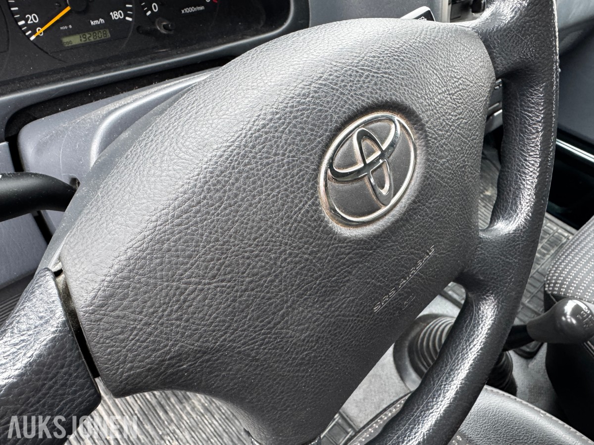 2008 Toyota HIACE 2.5-117 D 4WD