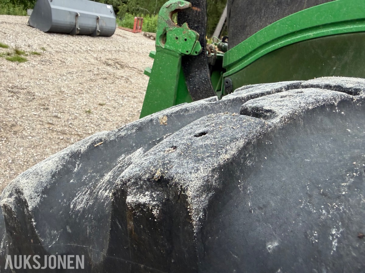 2018 John Deere 6155 R m/frontlaster og fronthydraulikk 50km/t EU-ok
