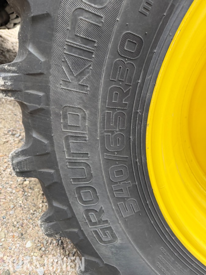 2018 John Deere 6155 R m/frontlaster og fronthydraulikk 50km/t EU-ok