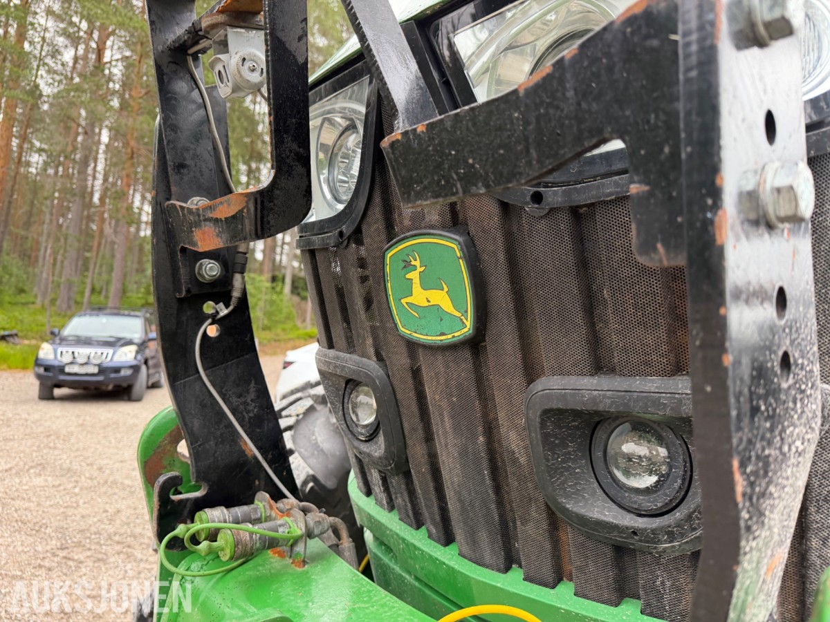 2018 John Deere 6155 R m/frontlaster og fronthydraulikk 50km/t EU-ok