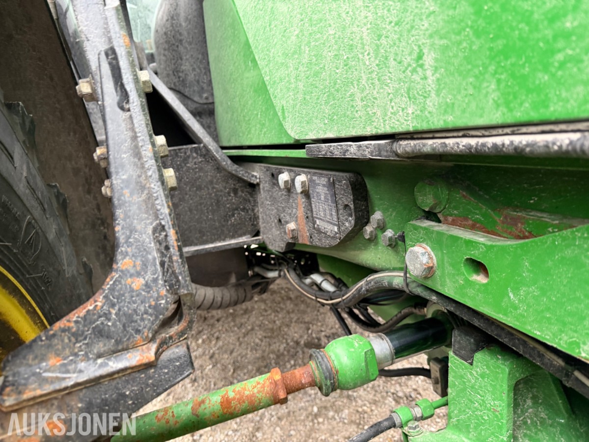 2018 John Deere 6155 R m/frontlaster og fronthydraulikk 50km/t EU-ok