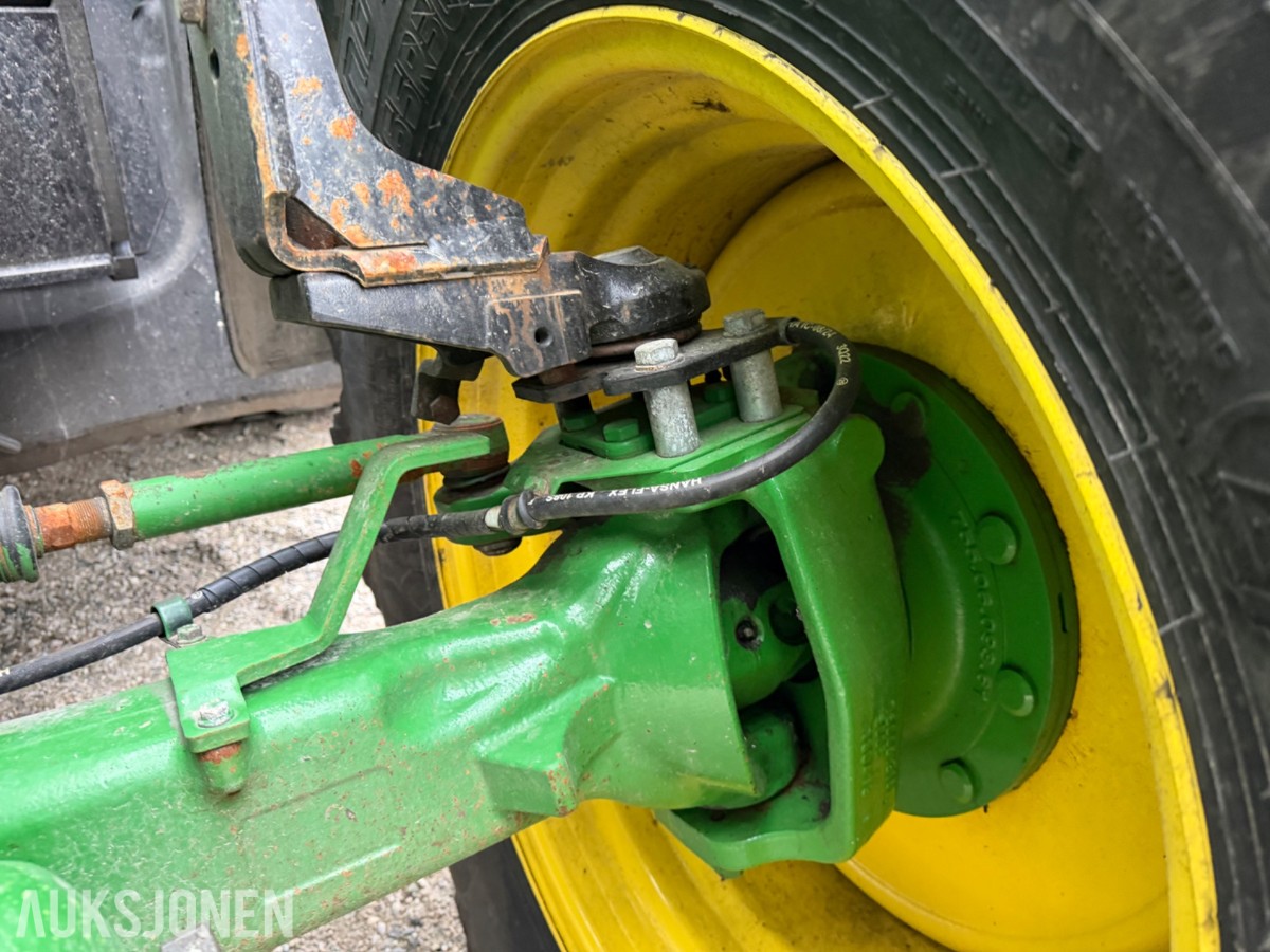 2018 John Deere 6155 R m/frontlaster og fronthydraulikk 50km/t EU-ok
