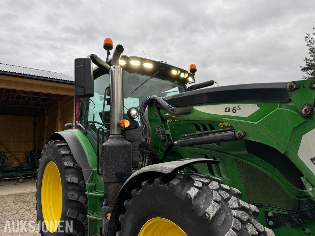 2018 John Deere 6155 R m/frontlaster og fronthydraulikk 50km/t EU-ok