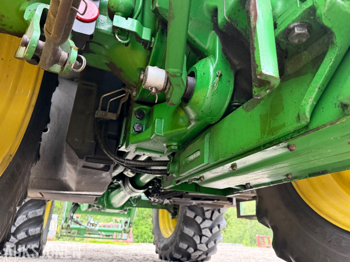 2018 John Deere 6155 R m/frontlaster og fronthydraulikk 50km/t EU-ok