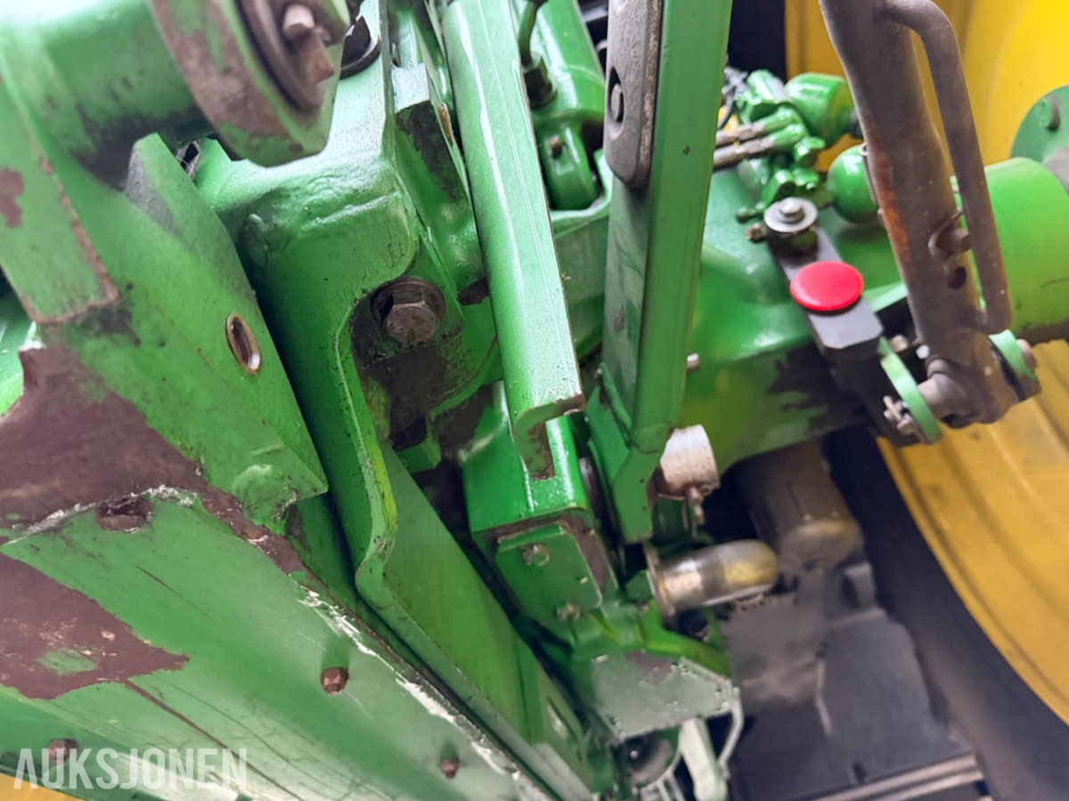 2018 John Deere 6155 R m/frontlaster og fronthydraulikk 50km/t EU-ok