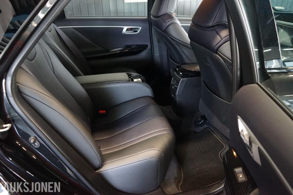2018 Toyota Mirai Executive 154hk 49600km