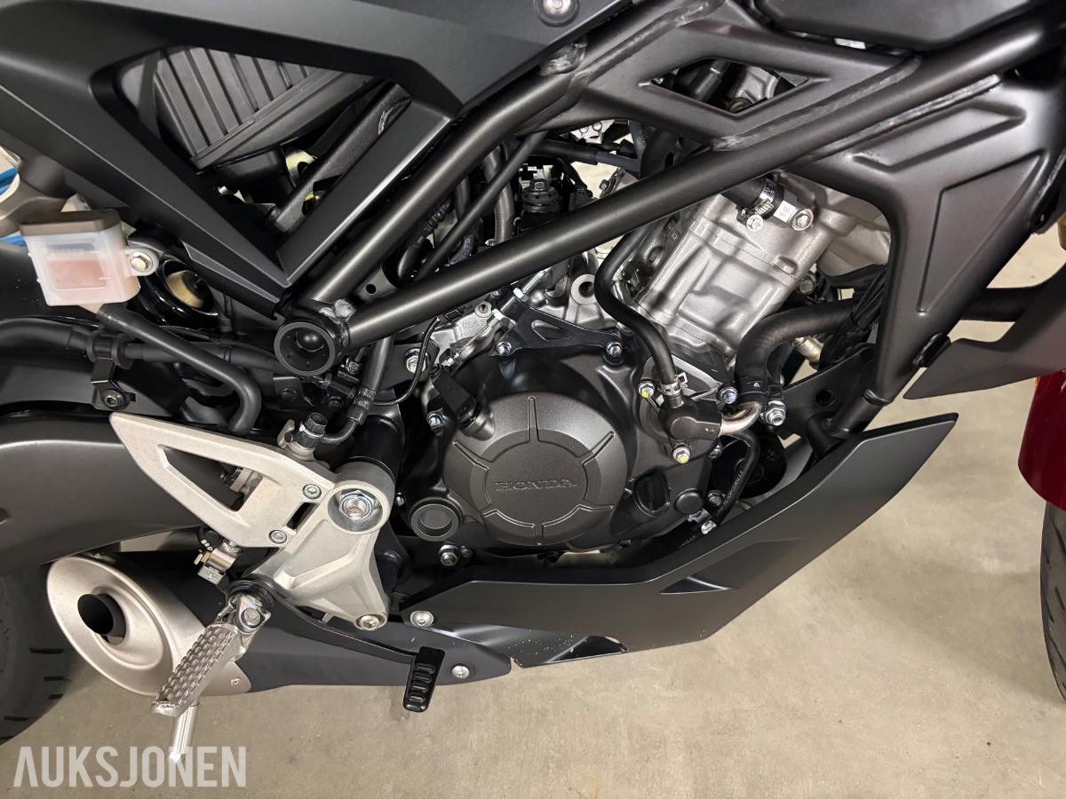 2023 Honda CB 125 R