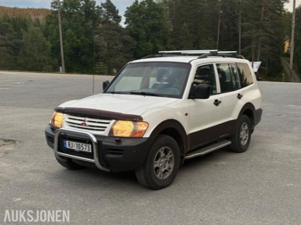 2001 Mitsubishi Pajero, PAJERO 2.5-99 D 4WD, 257500km