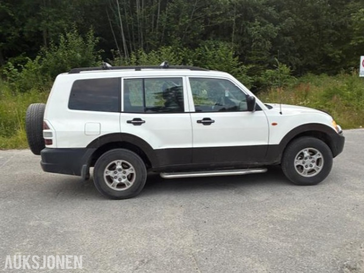 2001 Mitsubishi Pajero, PAJERO 2.5-99 D 4WD, 257500km