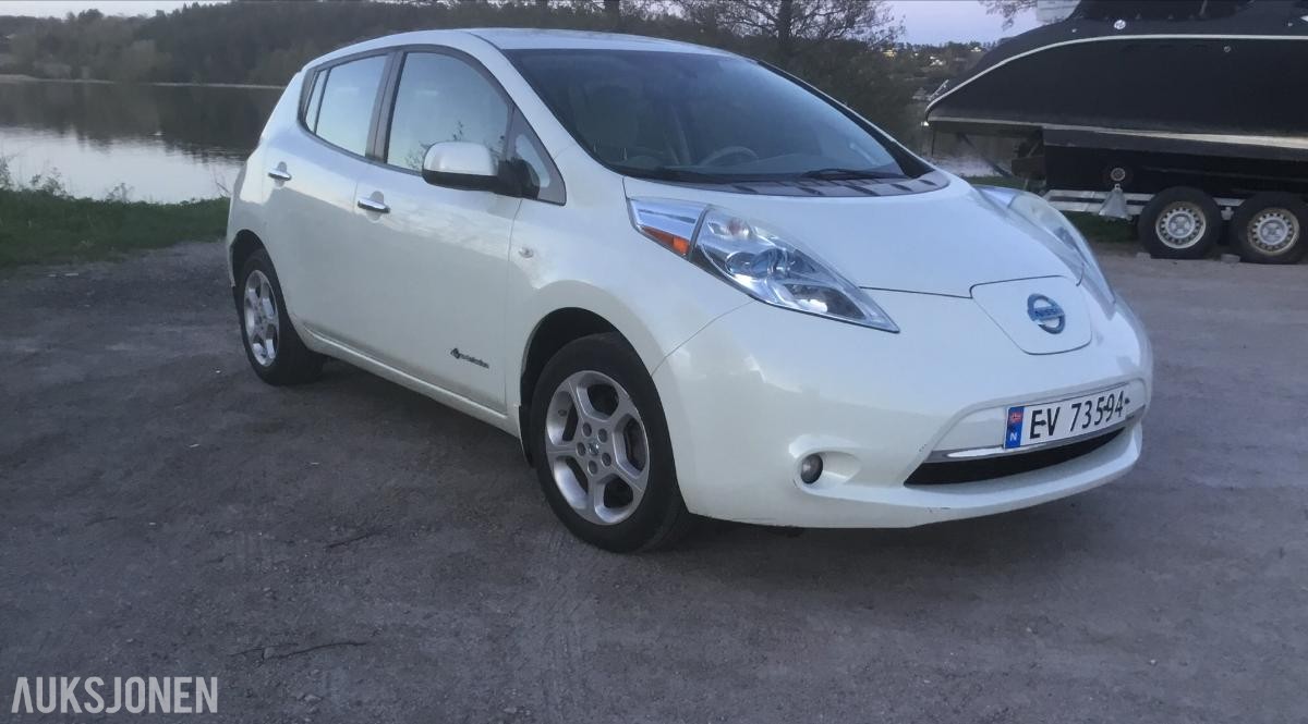 2012 Nissan Leaf S+V dekk, EU ok til 06.2028