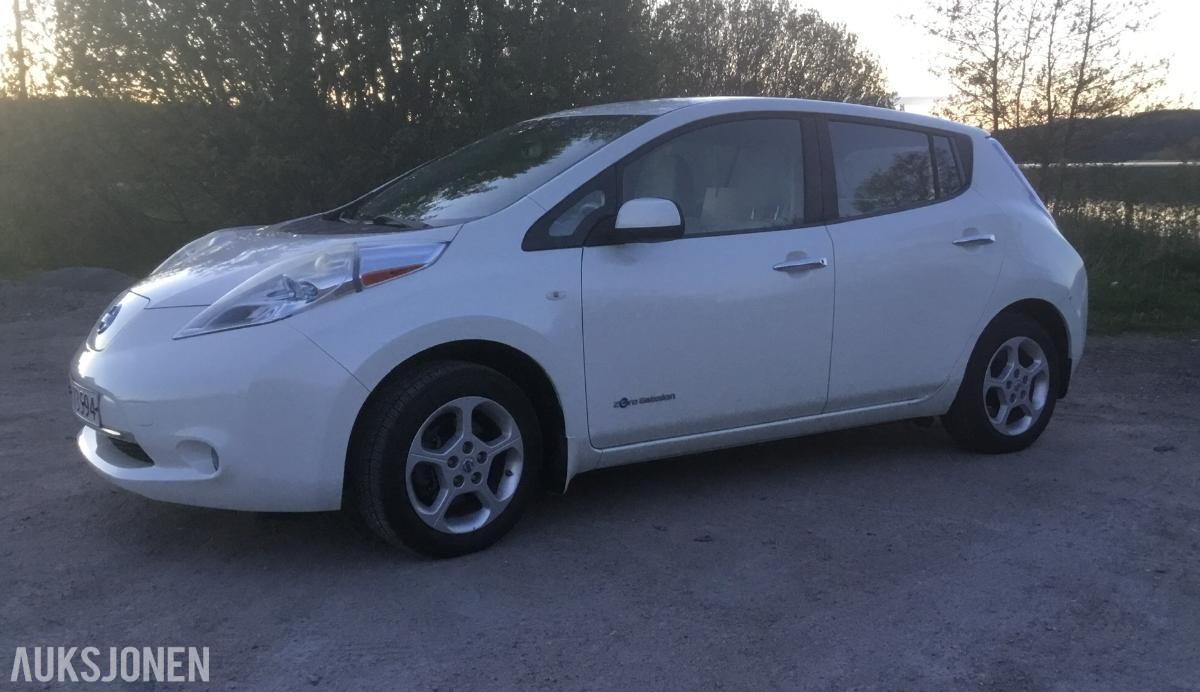 2012 Nissan Leaf S+V dekk, EU ok til 06.2028