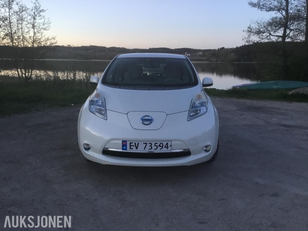 2012 Nissan Leaf S+V dekk, EU ok til 06.2028