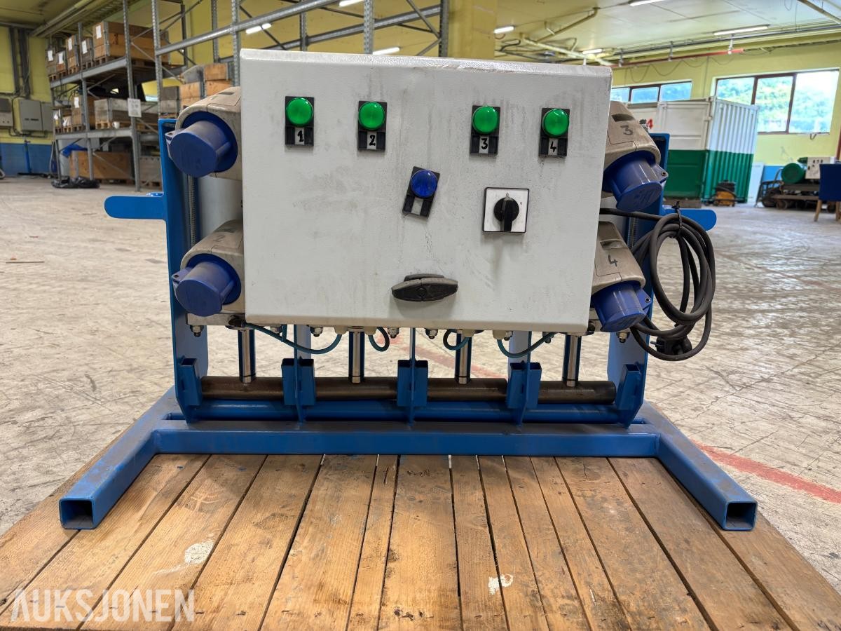 Pneumatisk 4-veis trykkluftfordeler / fordelingsstasjon med styreskap  – 230V