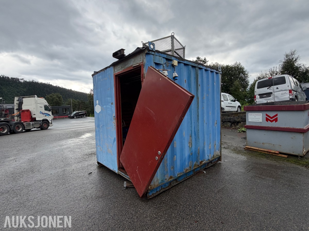 Innredet verkstedcontainer/arbeidsbod