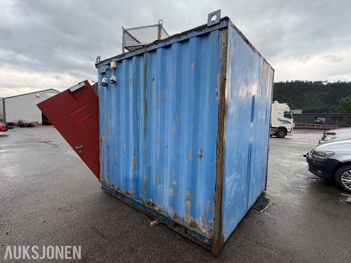 Innredet verkstedcontainer/arbeidsbod