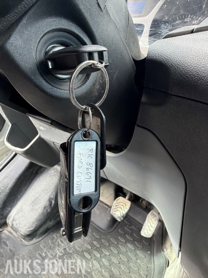 Ford Transit Custom varebil - Arbeids-/varsellys på tak -