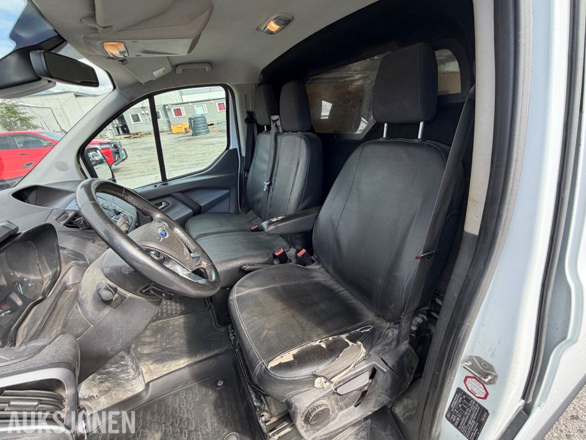Ford Transit Custom varebil - Arbeids-/varsellys på tak -