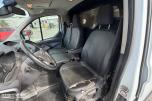 Ford Transit Custom varebil - Arbeids-/varsellys på tak - 