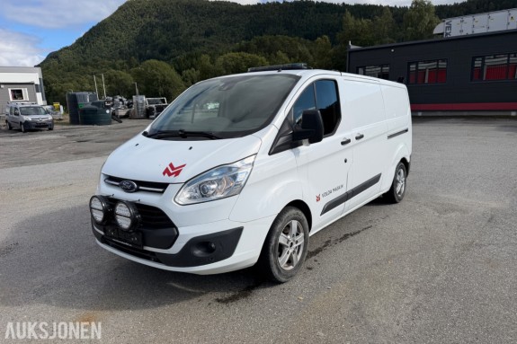 Ford Transit Custom varebil - Arbeids-/varsellys på tak -