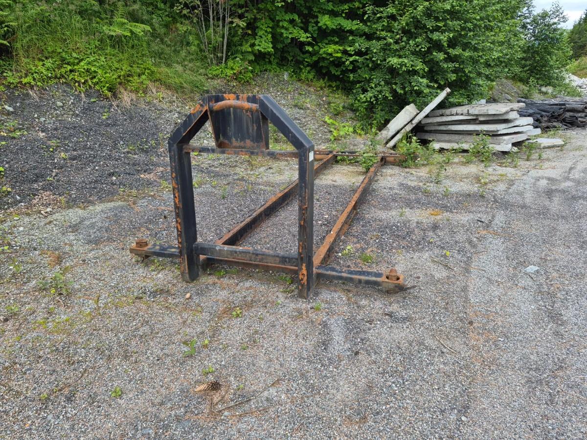 Krokramme med container låser