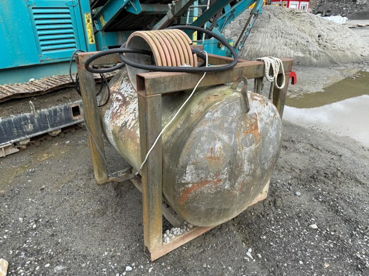 2008 Powerscreen Chieftain 2100X mobilt sikteverk m/reservedelscontainer