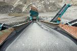 2008 Powerscreen Chieftain 2100X mobilt sikteverk m/reservedelscontainer 