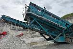 2008 Powerscreen Chieftain 2100X mobilt sikteverk m/reservedelscontainer 