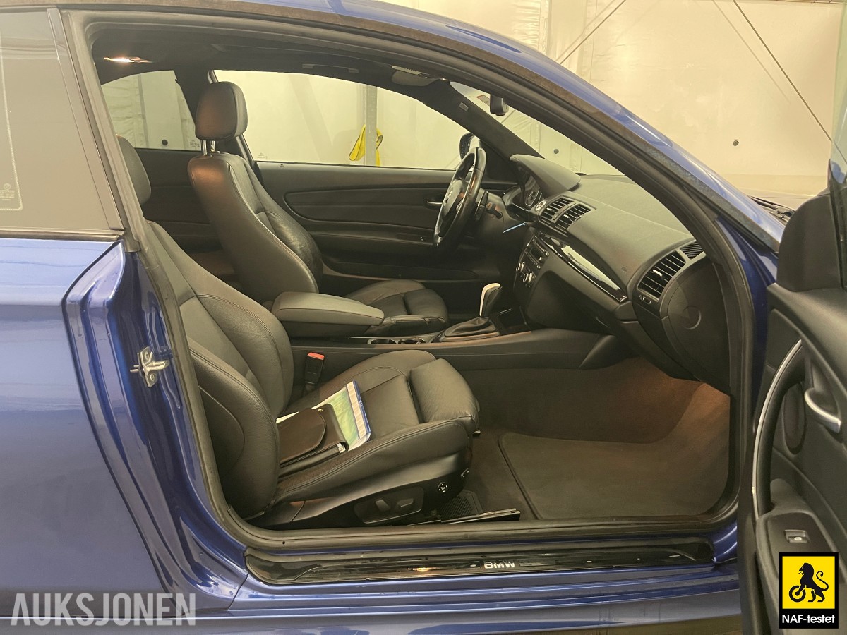 2011 BMW 1-serie 135I 305 HK AUT M-SPORT CRUISE TAKLUKE SPORTSUNDERSTELL