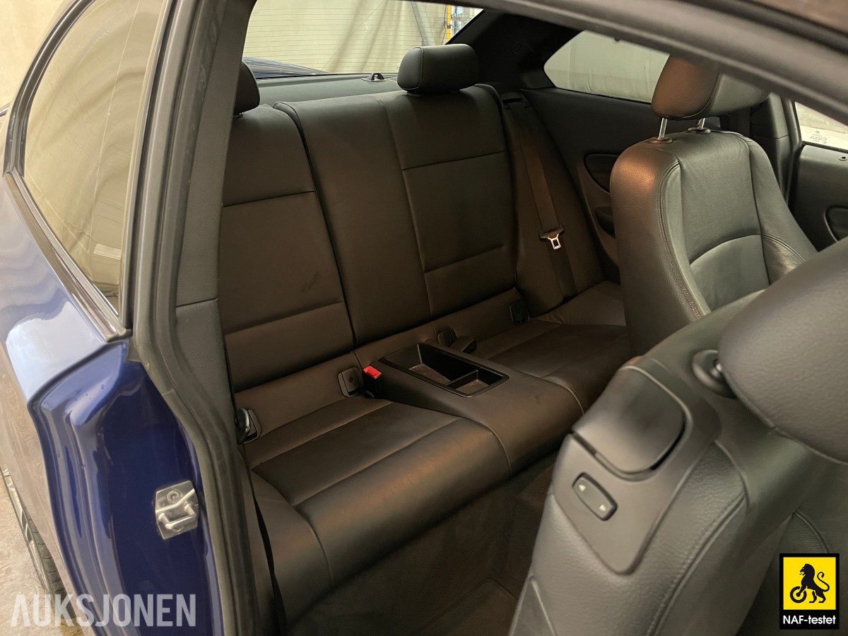 2011 BMW 1-serie 135I 305 HK AUT M-SPORT CRUISE TAKLUKE SPORTSUNDERSTELL
