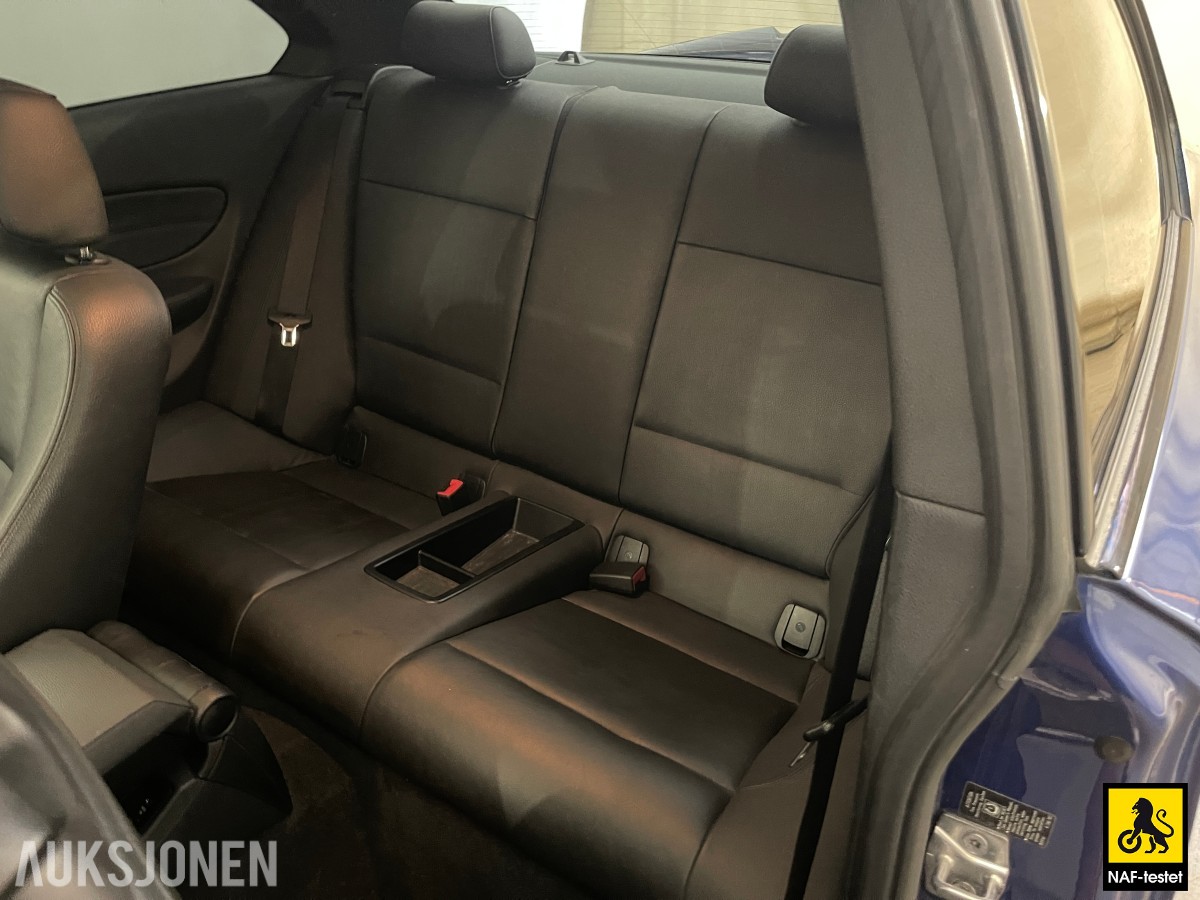 2011 BMW 1-serie 135I 305 HK AUT M-SPORT CRUISE TAKLUKE SPORTSUNDERSTELL