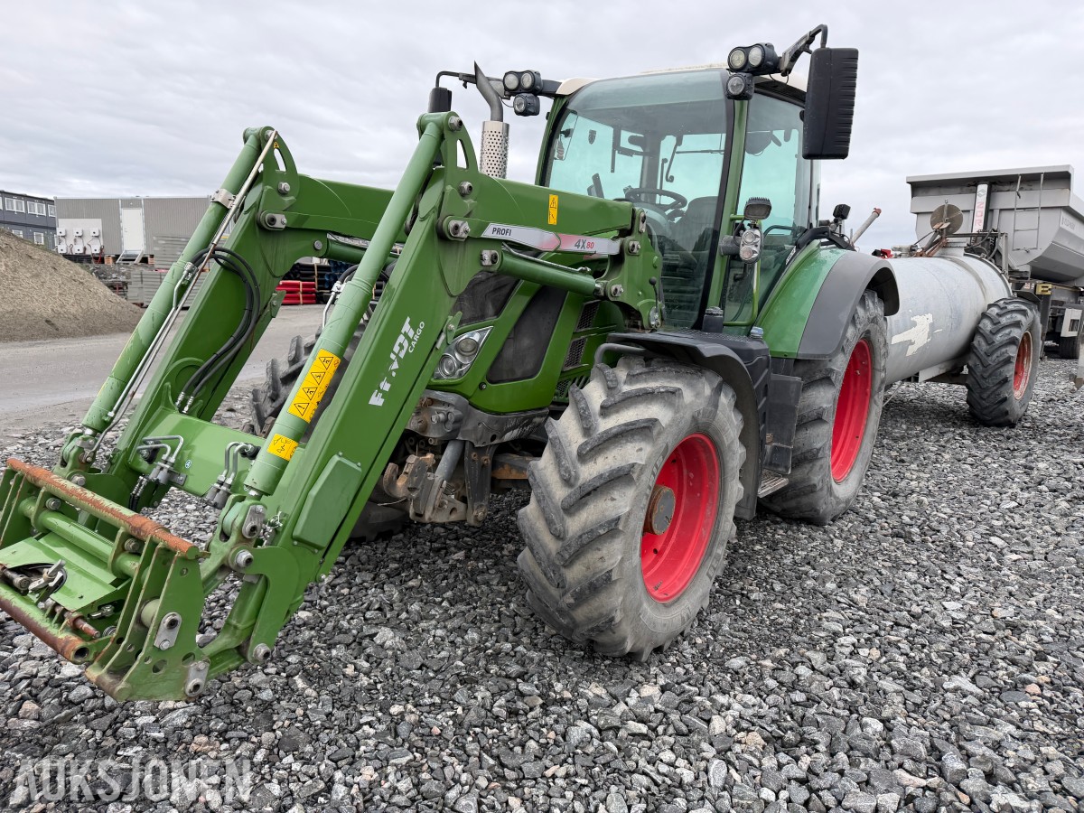 2016 Fendt 513 Vario traktor med frontlaster 