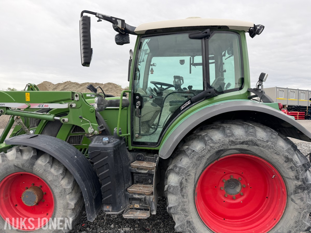 2016 Fendt 513 Vario traktor med frontlaster 