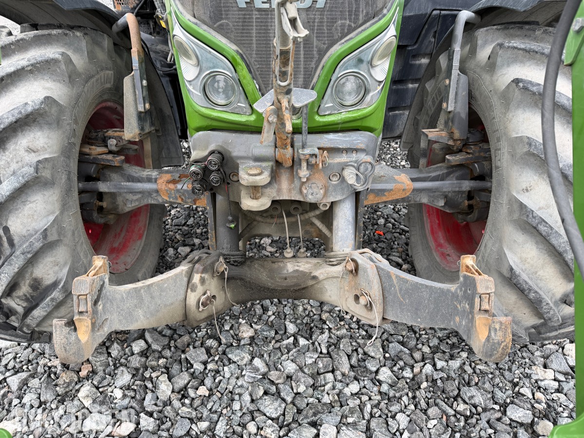 2016 Fendt 513 Vario traktor med frontlaster 