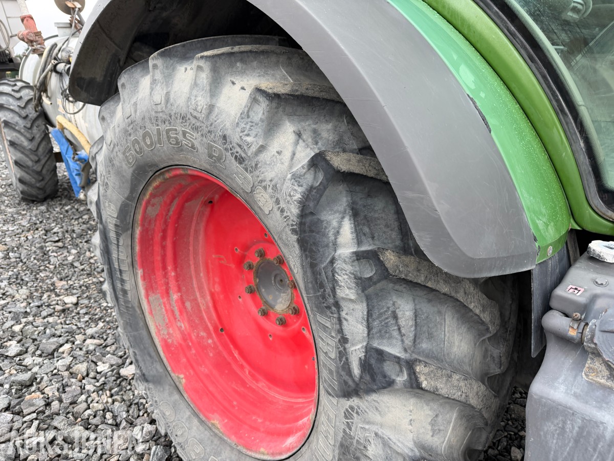 2016 Fendt 513 Vario traktor med frontlaster 