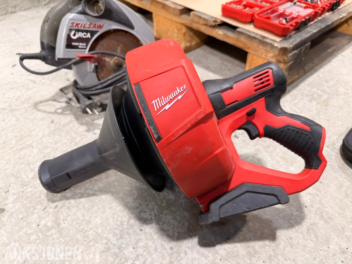 Parti med verktøy og tilbehør - Milwaukee, Ryobi og Skilsaw